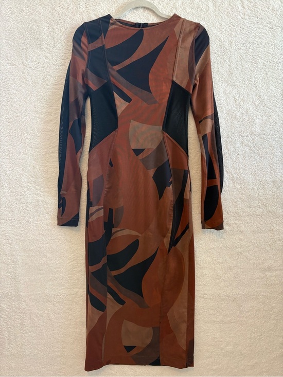 House of CB Dresses & Skirts - House of CB Cassidy Brown Abstract Bodycon Midi Dress Size Medium
